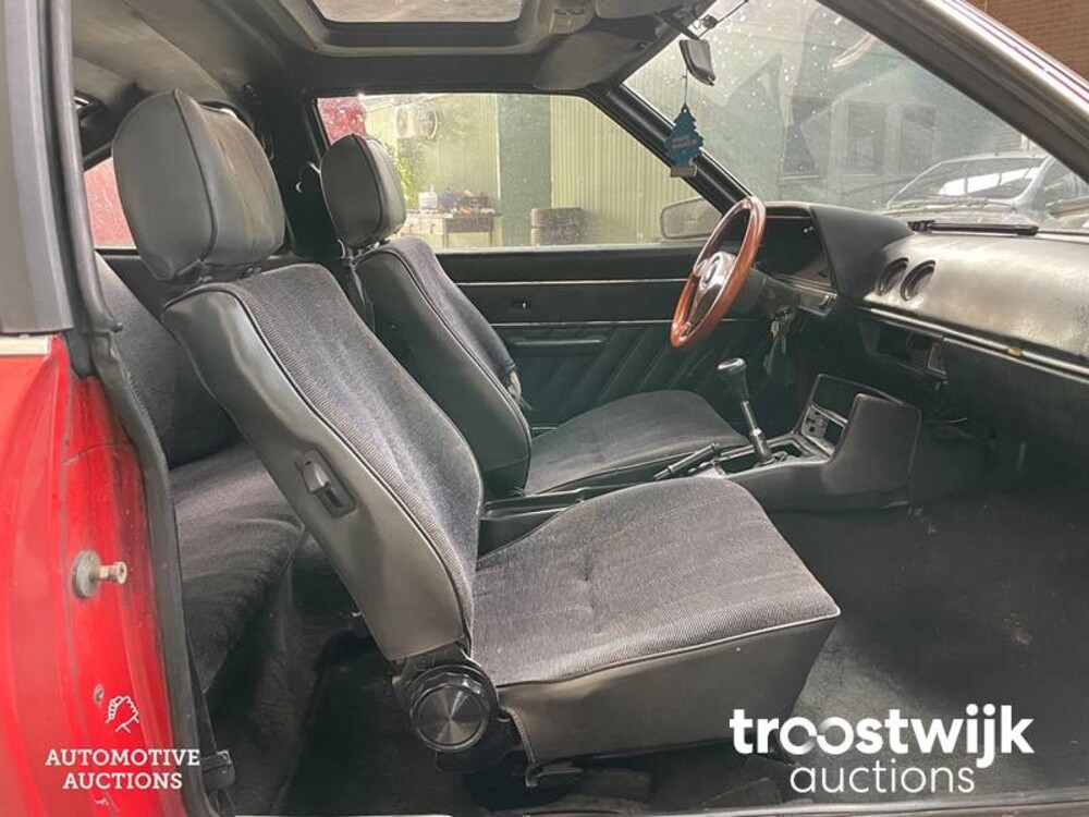 Opel Manta 19 N Opel Manta 88pk 1981, -Orig.NL-, HD-01-BX