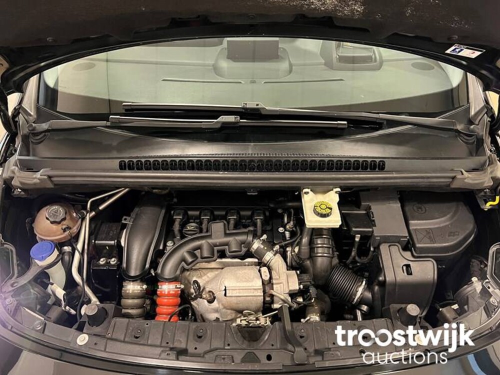 Peugeot 3008 1.6 THP GT Auto