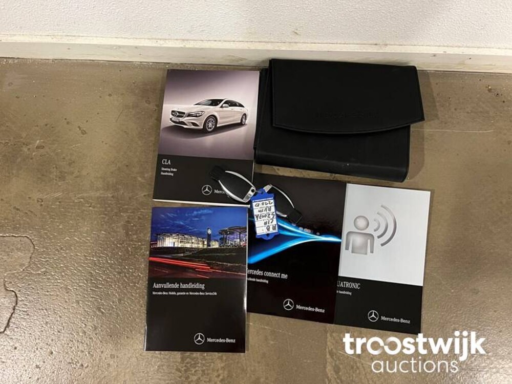 Mercedes-Benz CLA220 AMG D 4Matic 7G-DCT Car