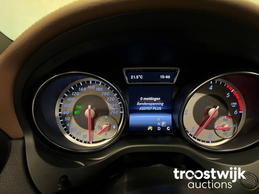 Mercedes-Benz CLA220 AMG D 4Matic 7G-DCT Car