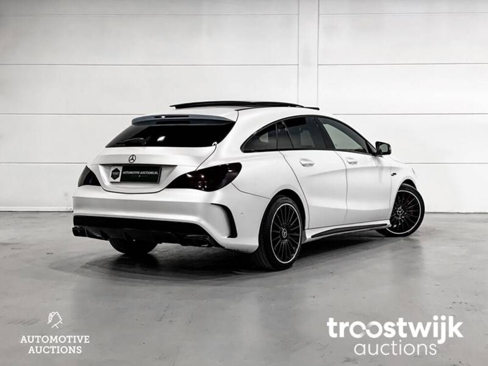 Mercedes-Benz CLA220 AMG D 4Matic 7G-DCT Car