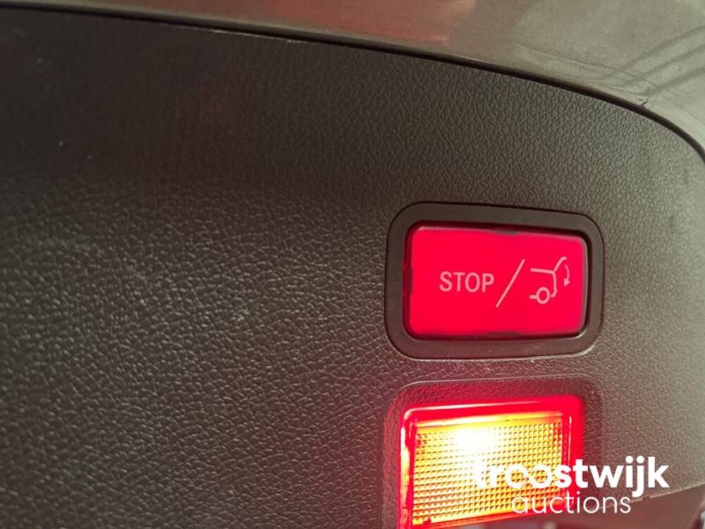 Mercedes-Benz CLA220 AMG D 4Matic 7G-DCT Car