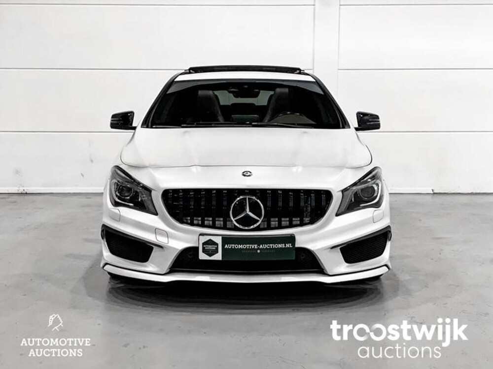 Mercedes-Benz CLA220 AMG D 4Matic 7G-DCT Car