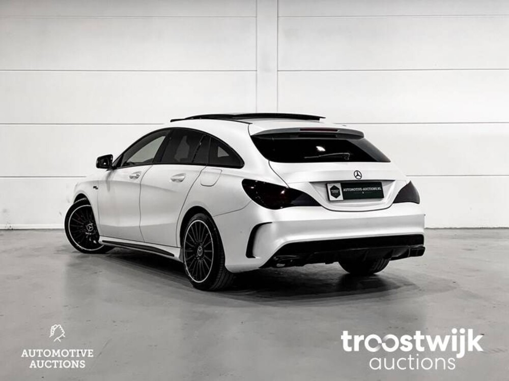 Mercedes-Benz CLA220 AMG D 4Matic 7G-DCT Car