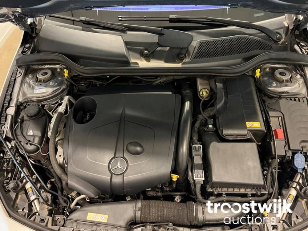 Mercedes-Benz CLA220 AMG D 4Matic 7G-DCT Car