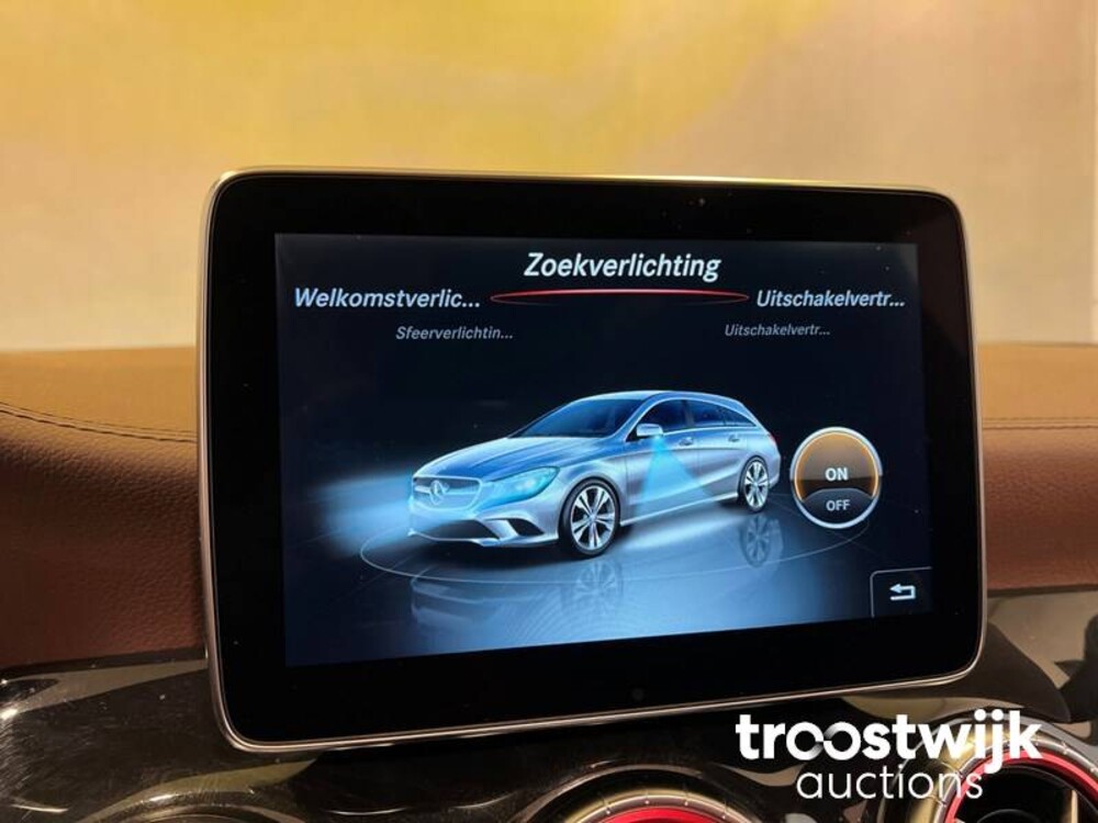 Mercedes-Benz CLA220 AMG D 4Matic 7G-DCT Car