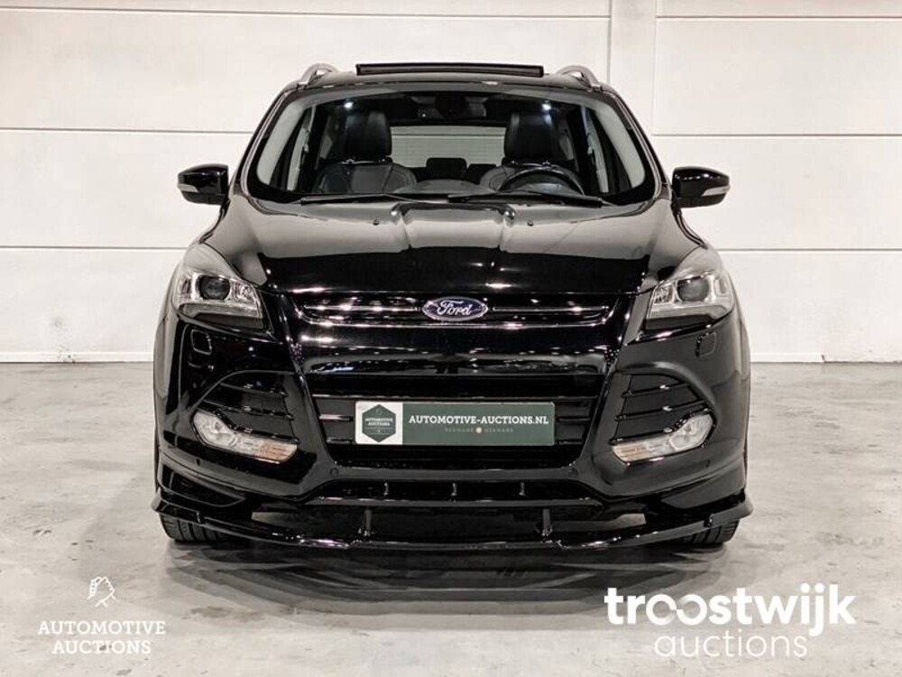 Ford Kuga Titanium Plus 4WD Car