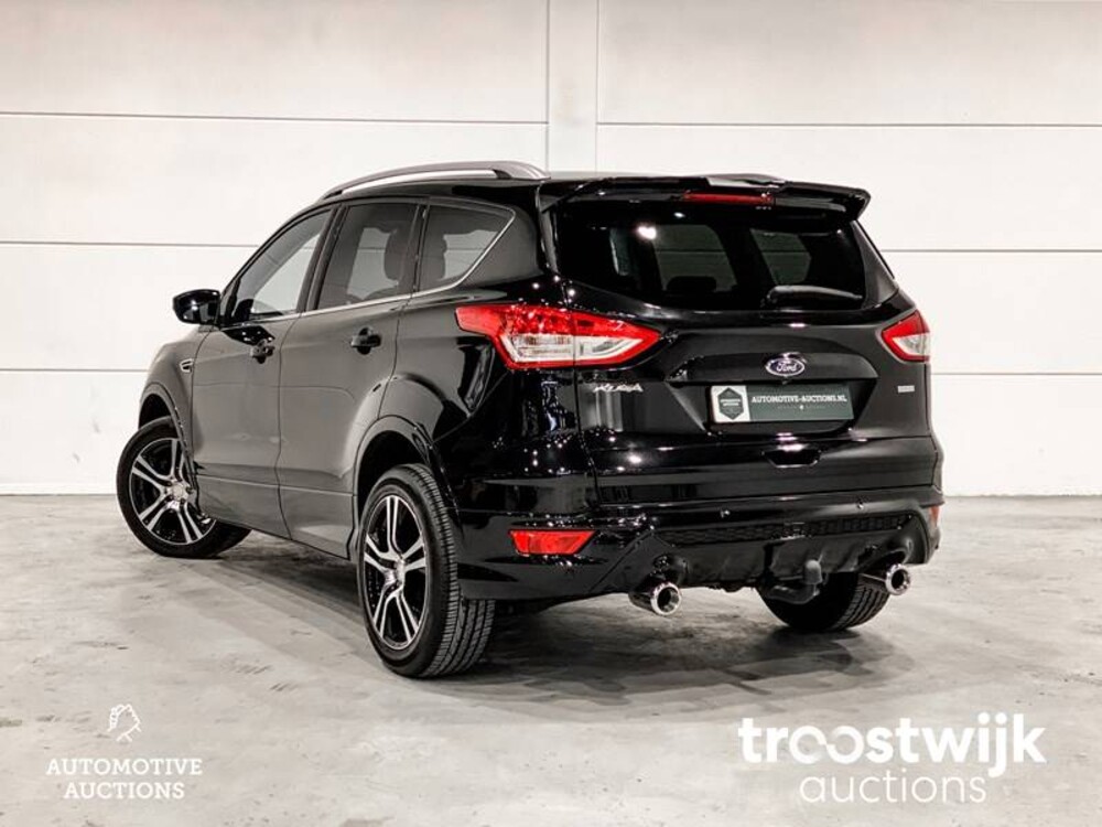 Ford Kuga Titanium Plus 4WD Car