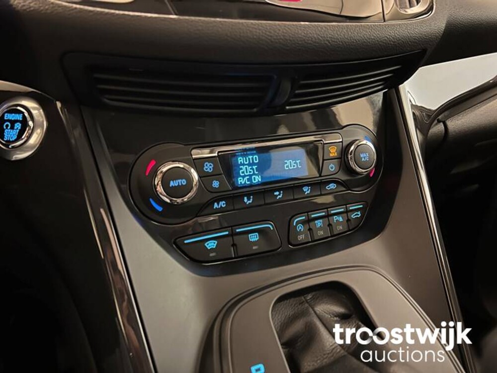 Ford Kuga Titanium Plus 4WD Car