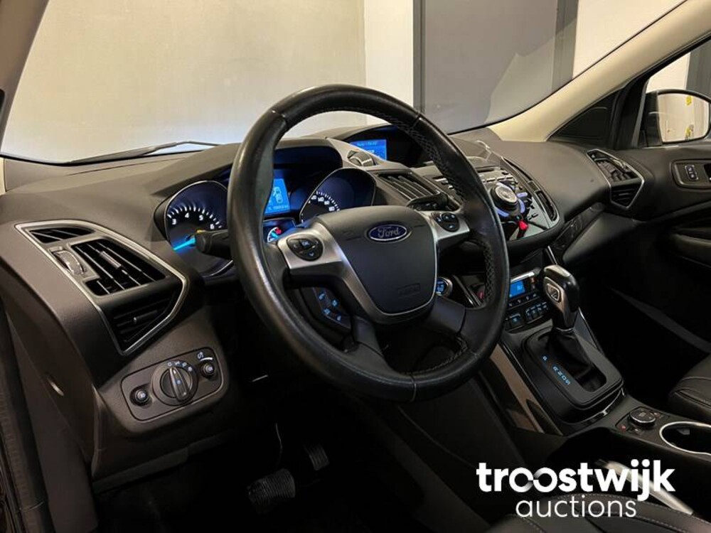 Ford Kuga Titanium Plus 4WD Car