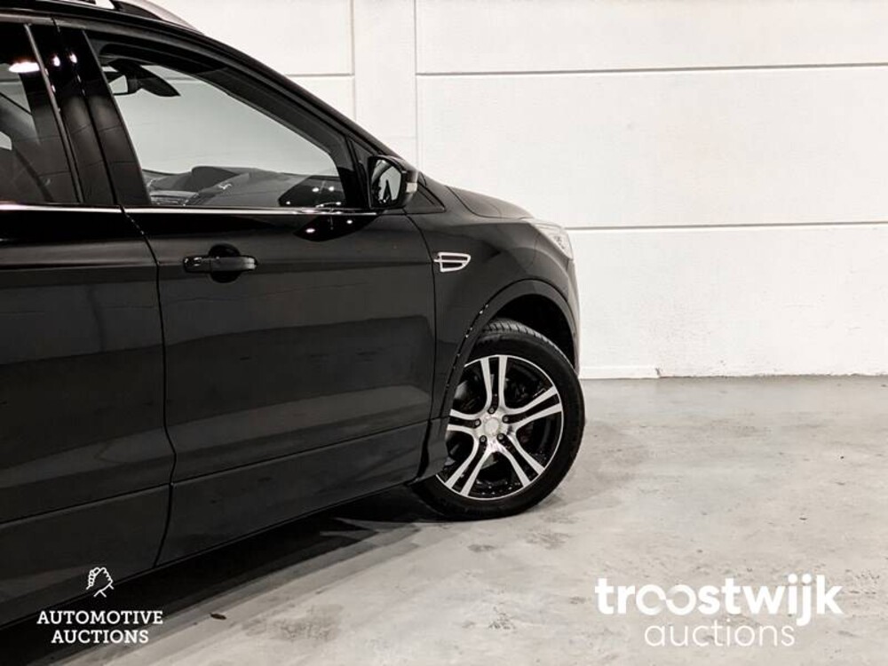 Ford Kuga Titanium Plus 4WD Car