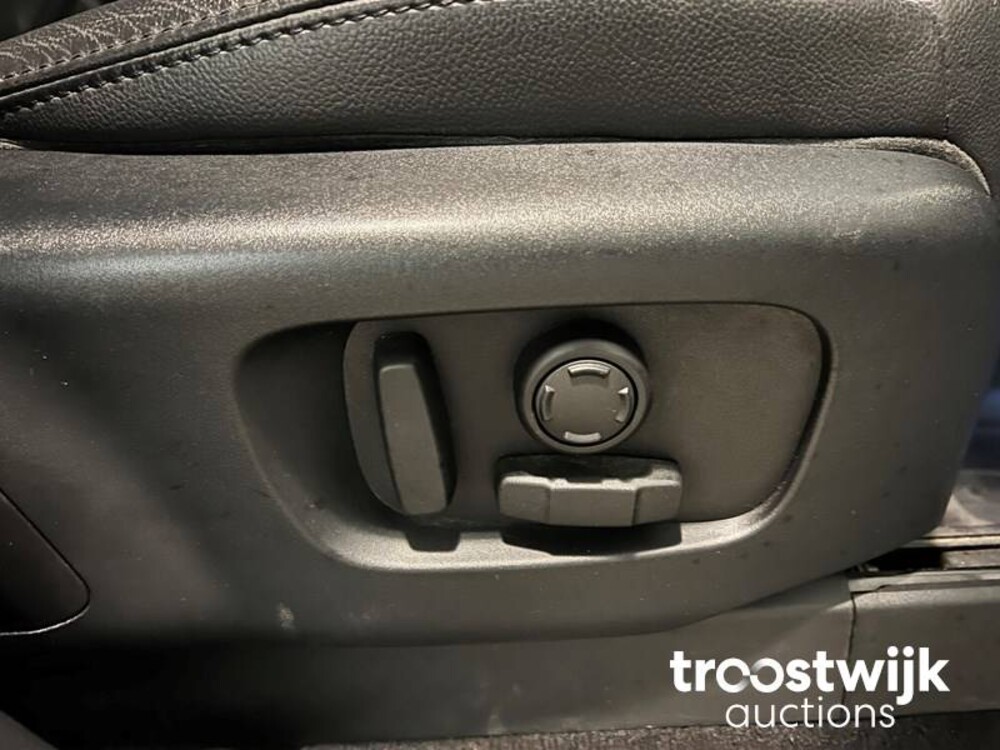 Land Rover Discovery 2.0 SD4 Auto