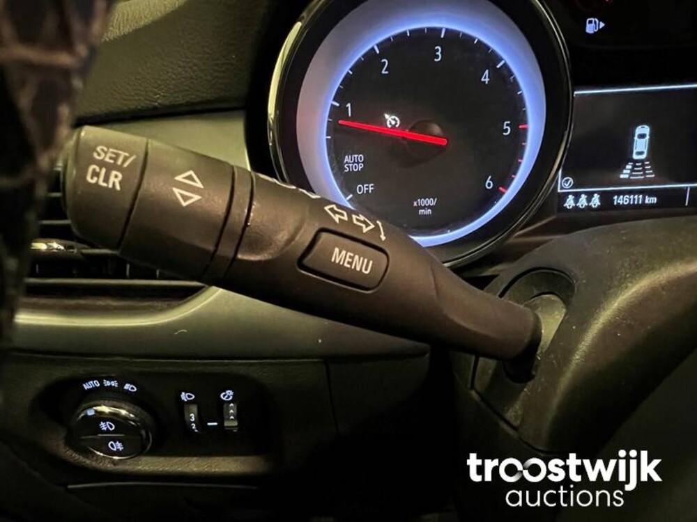 Opel Astra Sports Tourer CDTI Business+ Auto