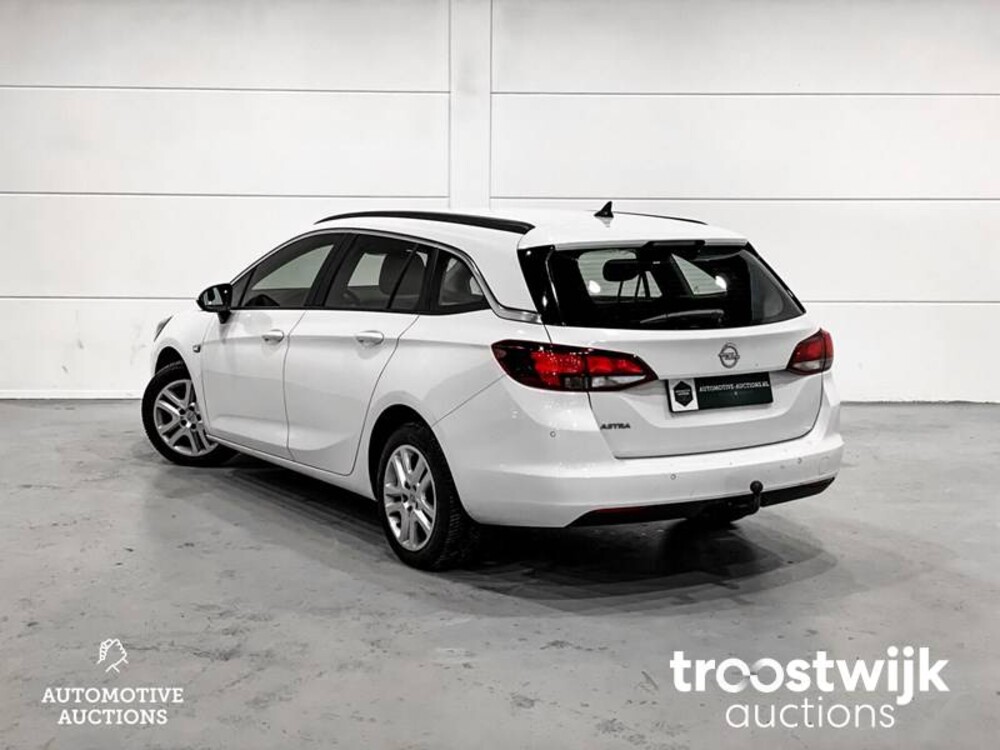 Opel Astra Sports Tourer CDTI Business+ Auto