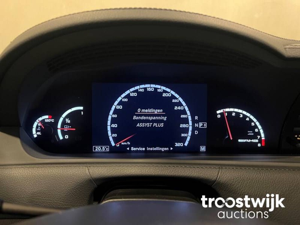 Mercedes-Benz CL63 AMG Auto