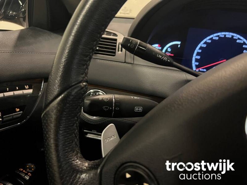 Mercedes-Benz CL63 AMG Auto