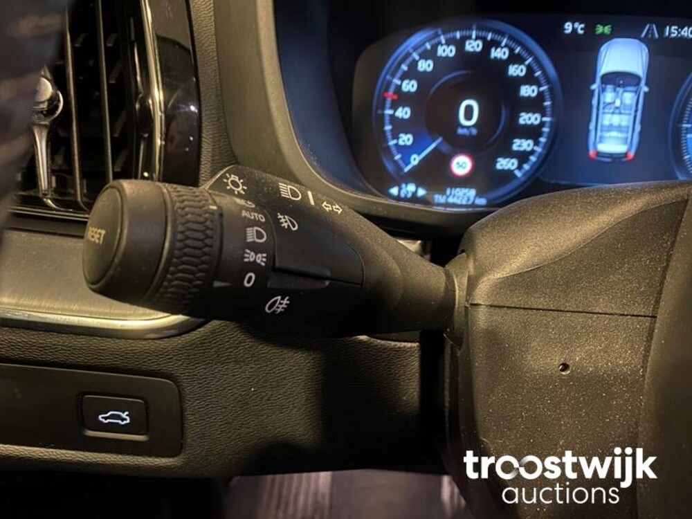 Volvo XC60 D4 AWD Momentum Auto