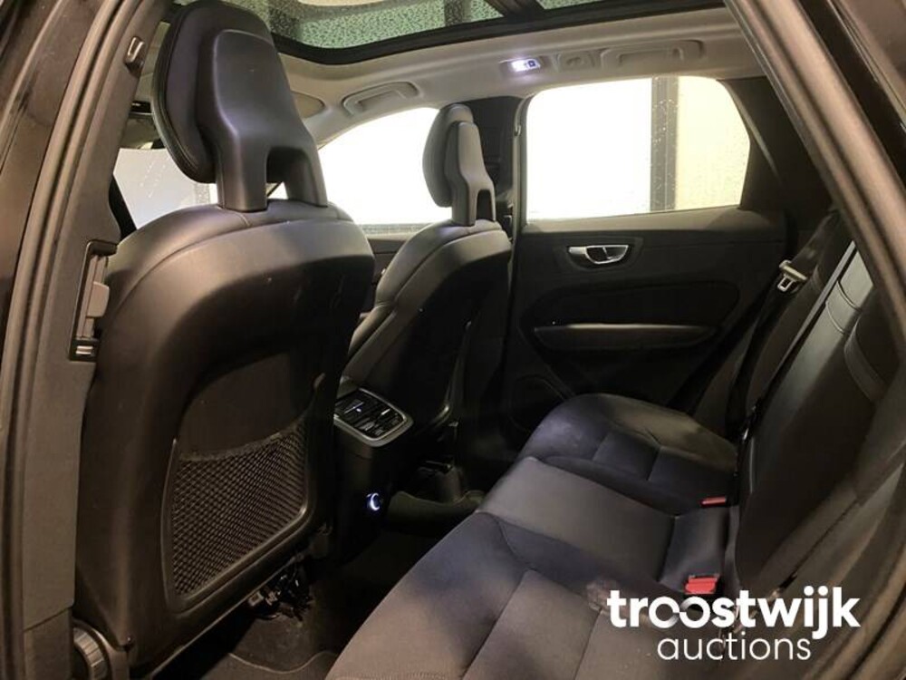 Volvo XC60 D4 AWD Momentum Auto