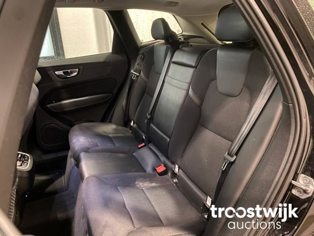 Volvo XC60 D4 AWD Momentum Auto