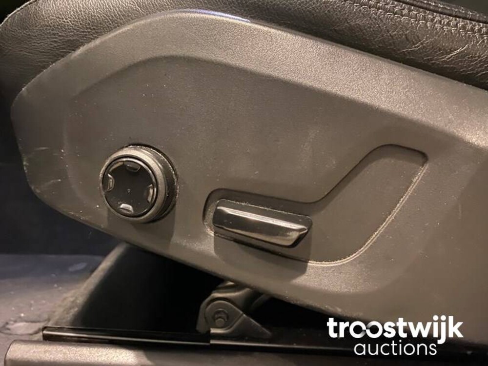 Volvo XC60 D4 AWD Momentum Auto