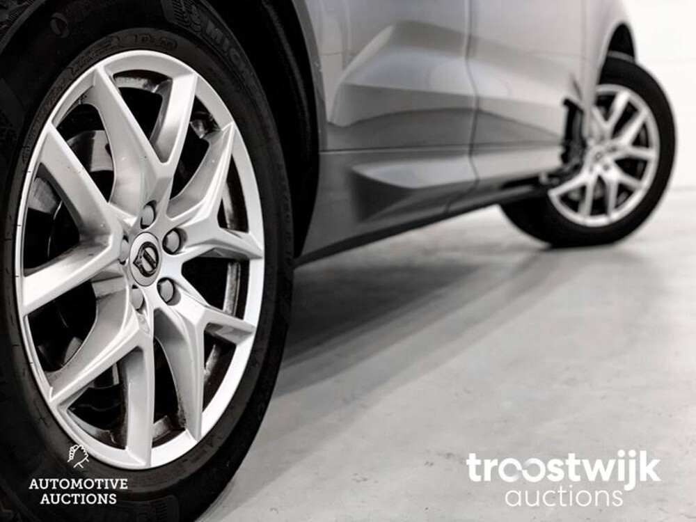 Volvo XC60 D4 AWD Momentum Auto