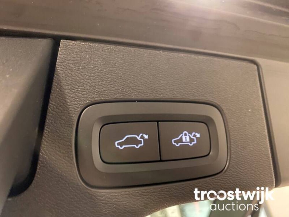 Volvo XC60 D4 AWD Momentum Auto