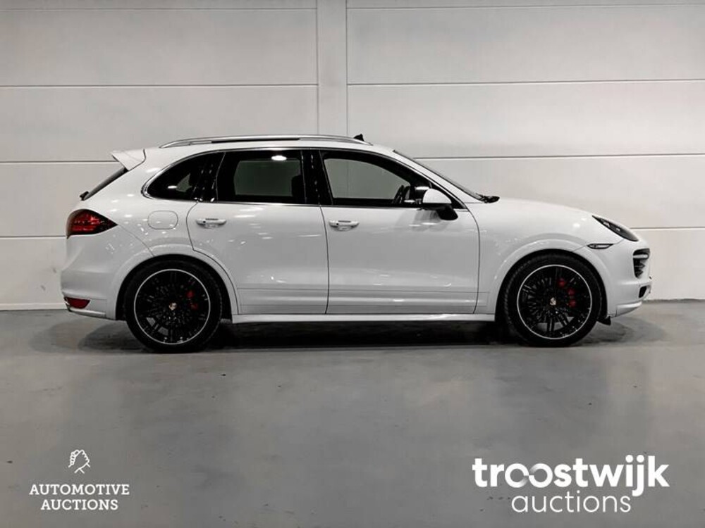 Porsche Cayenne GTS 4.8 V8 Auto