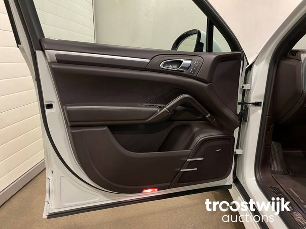 Porsche Cayenne GTS 4.8 V8 Auto