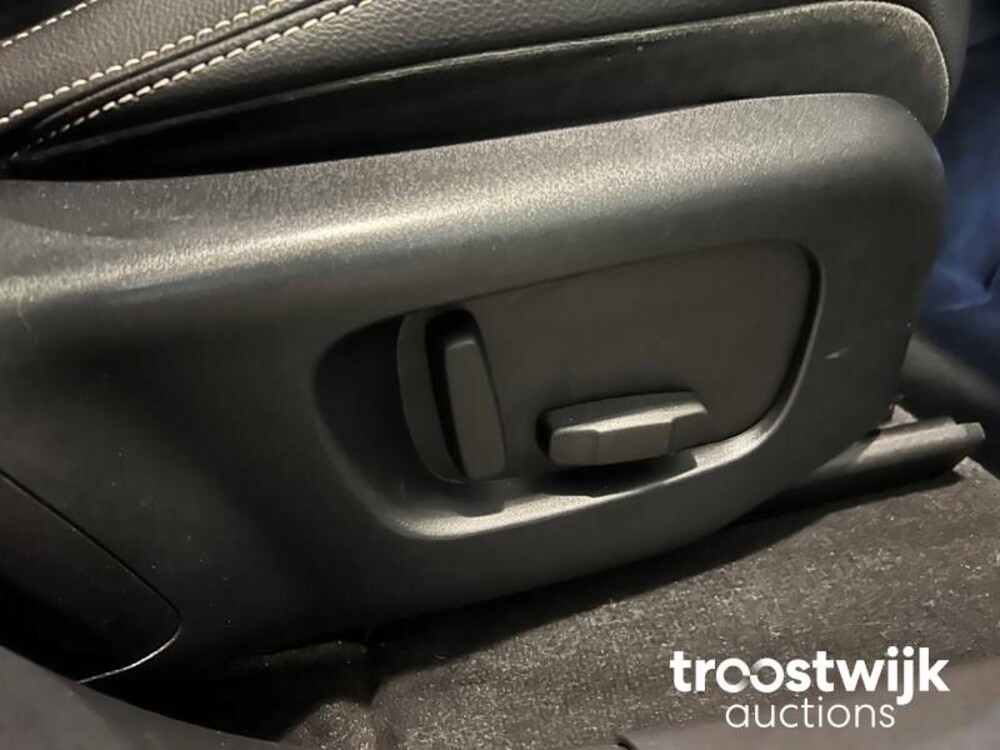 Land Rover Range Rover Velar 3.0 V6 AWD  Auto