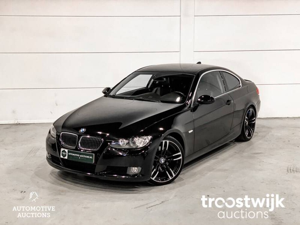 BMW 325i Coupe Auto