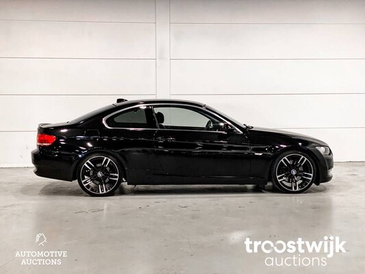 BMW 325i Coupe 218pk 2006 3-serie, 08-TJ-RG