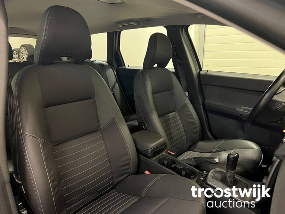 Volvo V50 2.4 Kinetic Auto