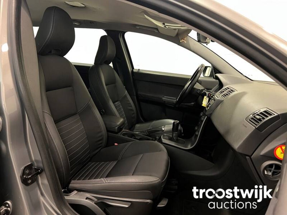 Volvo V50 2.4 Kinetic Auto