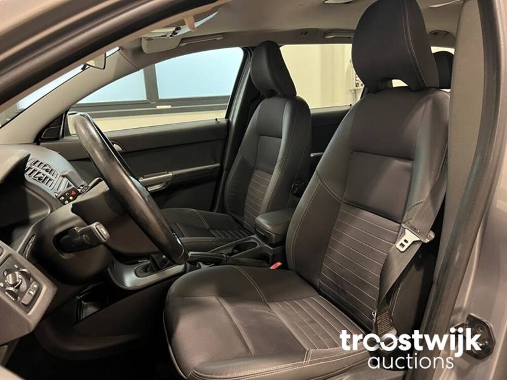 Volvo V50 2.4 Kinetic Auto