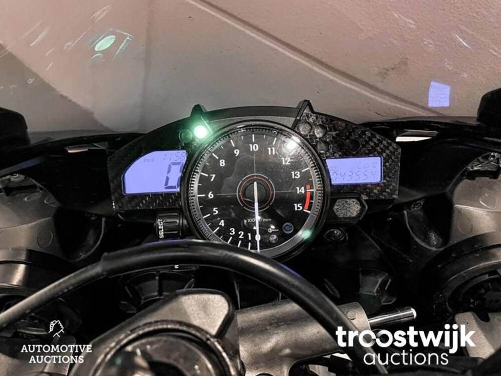 Yamaha YZF R1 Sport Motorrad