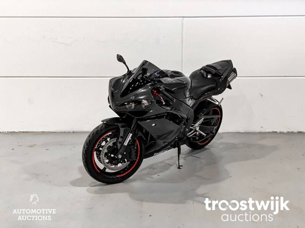 Yamaha YZF R1 Sport Motorrad