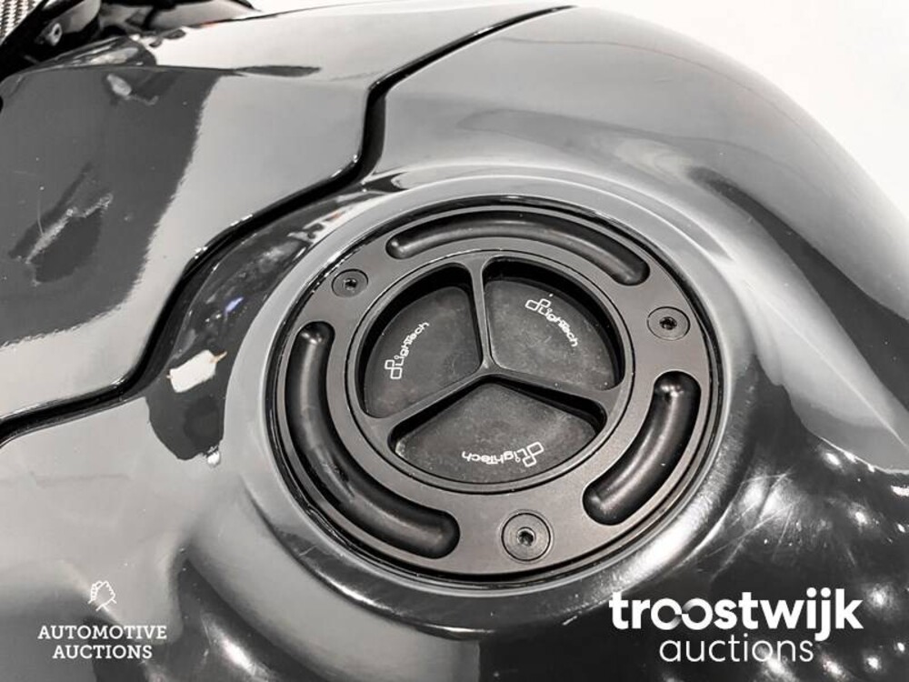 Yamaha YZF R1 Sport Motorrad