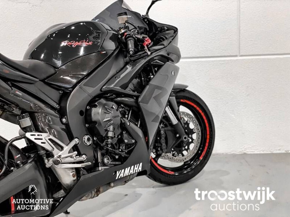 Yamaha YZF R1 Sport Motorrad