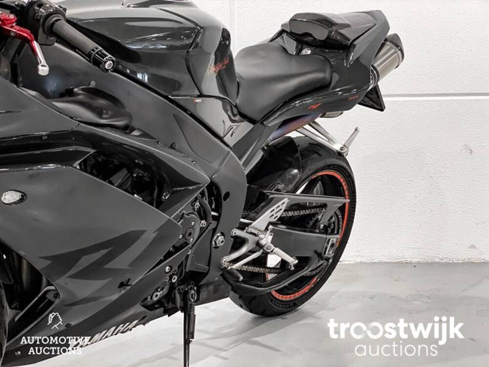 Yamaha YZF R1 Sport Motorrad