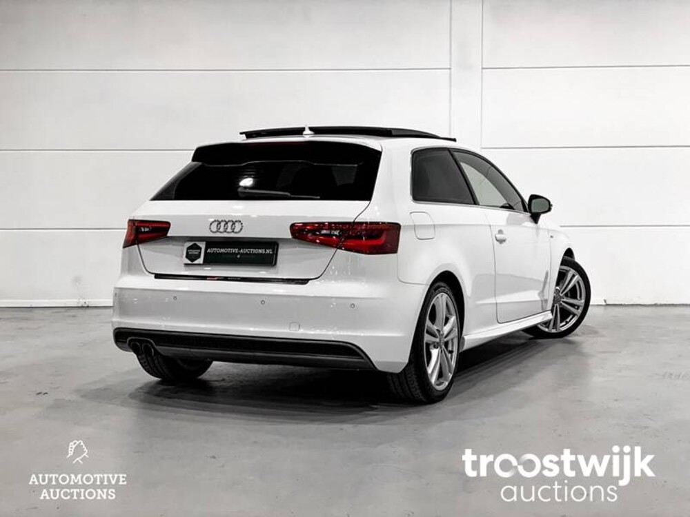 Audi A3 S-line 1.4 TSI Auto