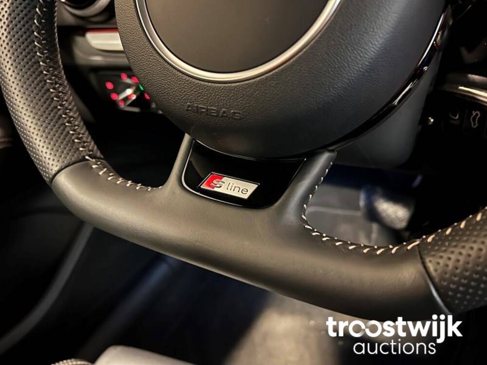 Audi A3 S-line 1.4 TSI Auto
