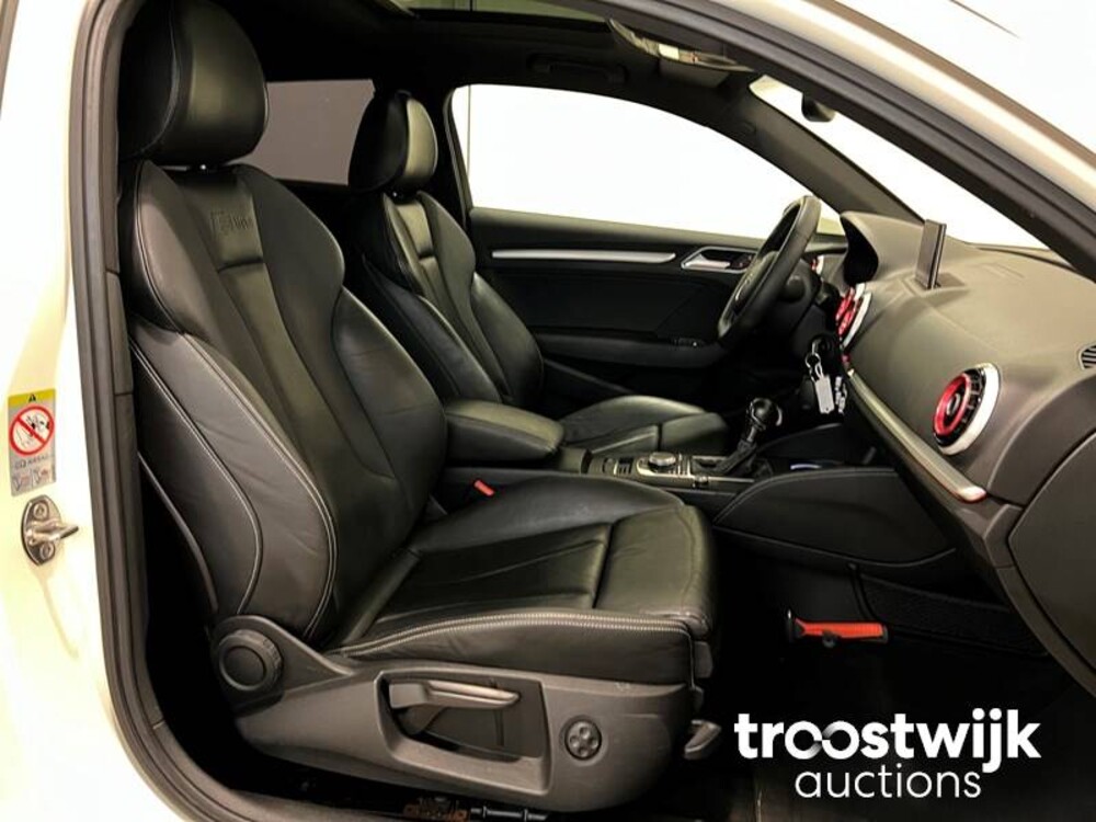 Audi A3 S-line 1.4 TSI Auto