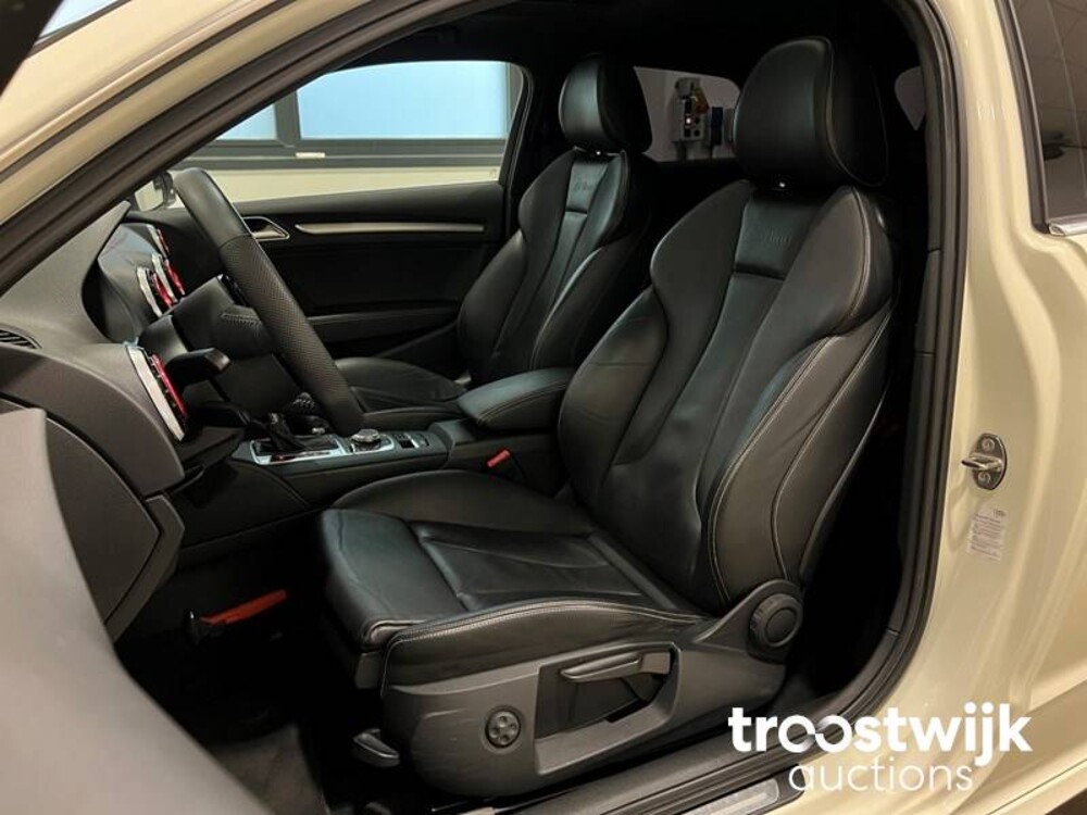 Audi A3 S-line 1.4 TSI Auto
