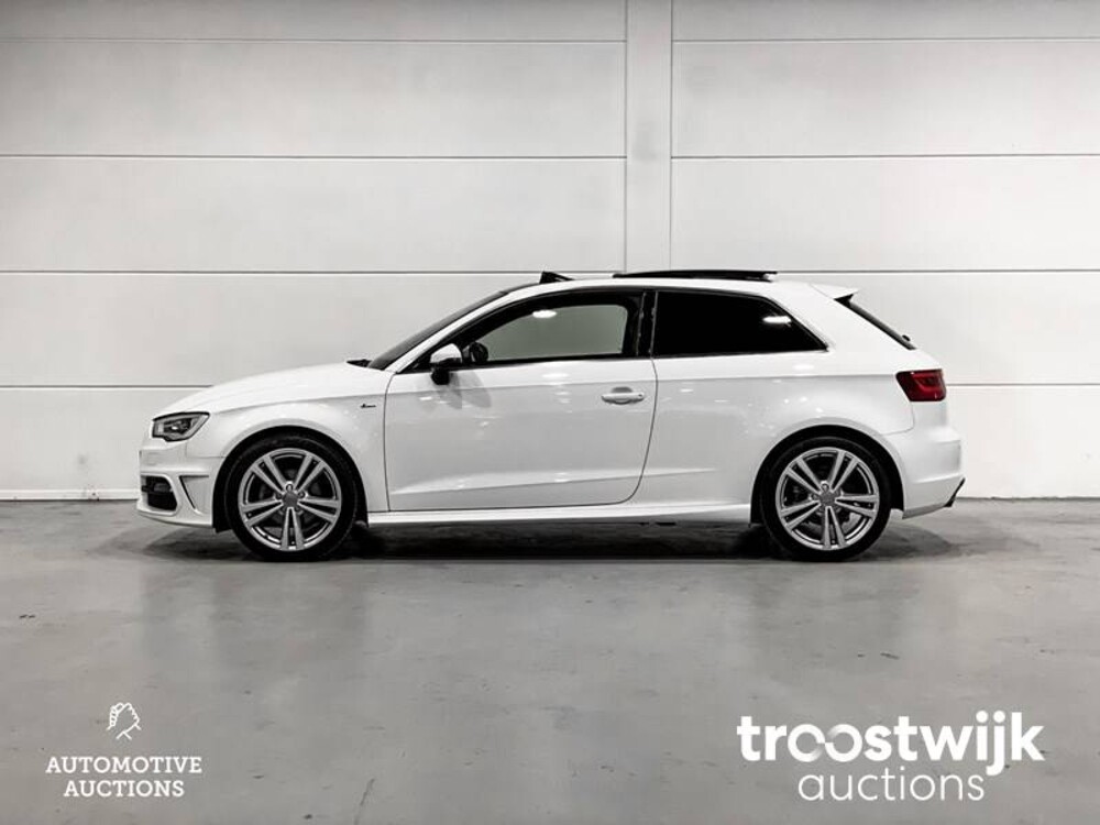 Audi A3 S-line 1.4 TSI Auto