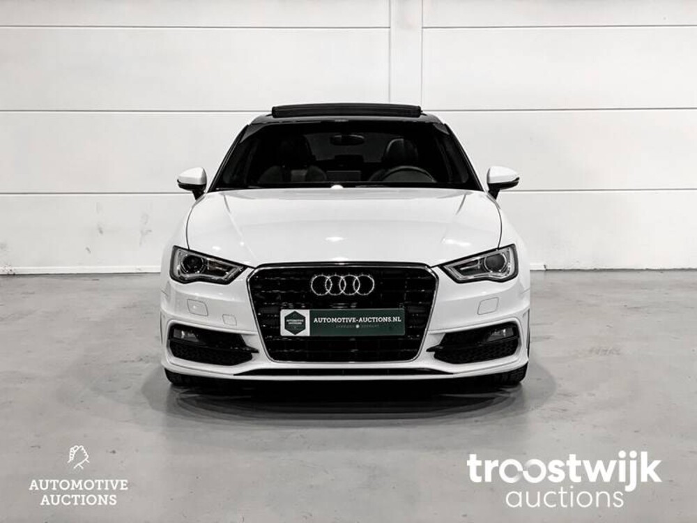 Audi A3 S-line 1.4 TSI Auto