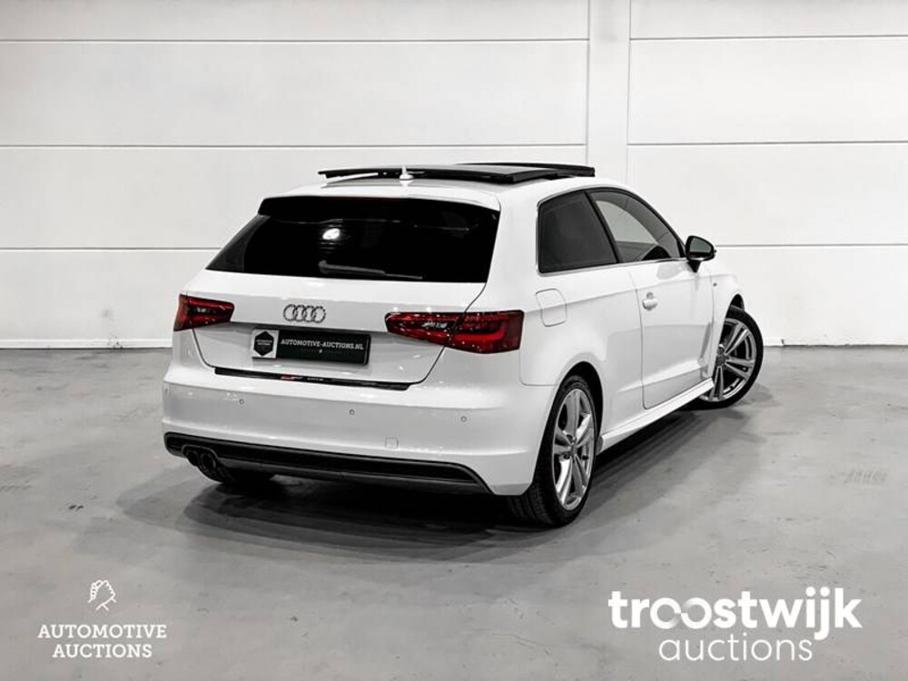 Audi A3 S-line 1.4 TSI Auto