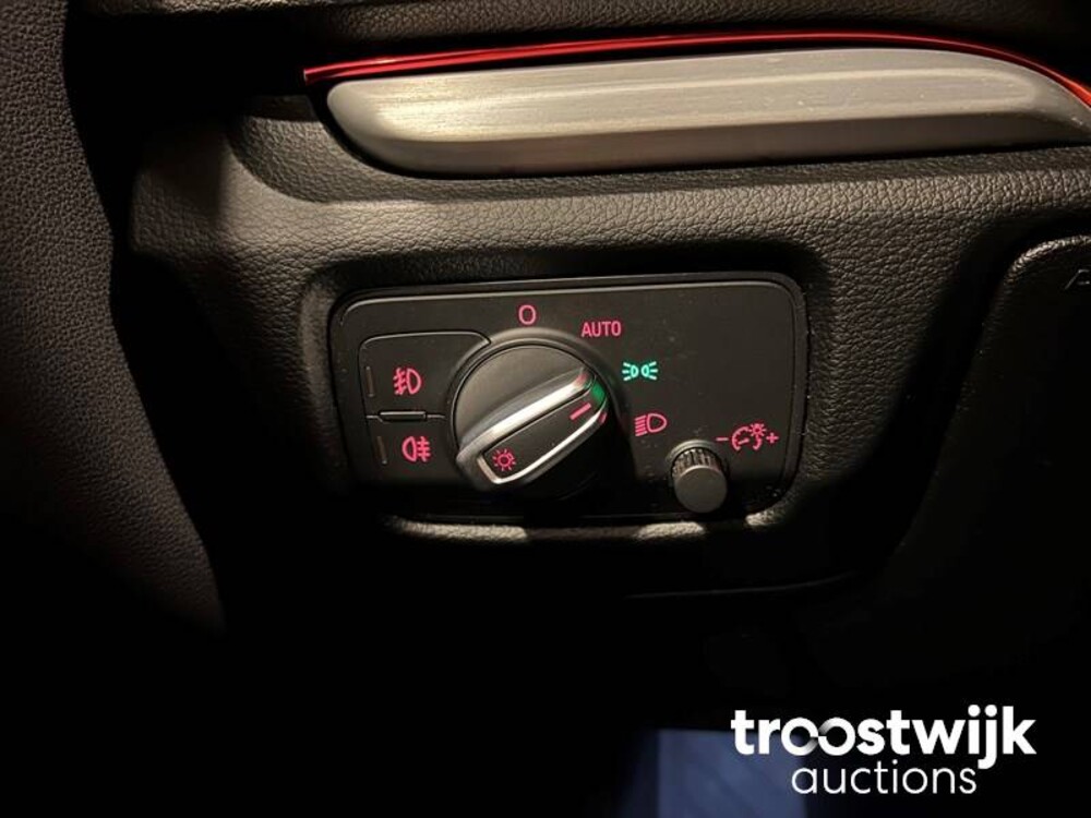 Audi A3 S-line 1.4 TSI Auto