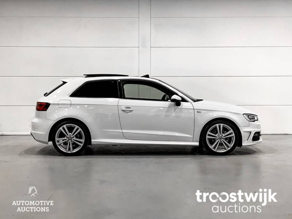 Audi A3 S-line 1.4 TSI Auto