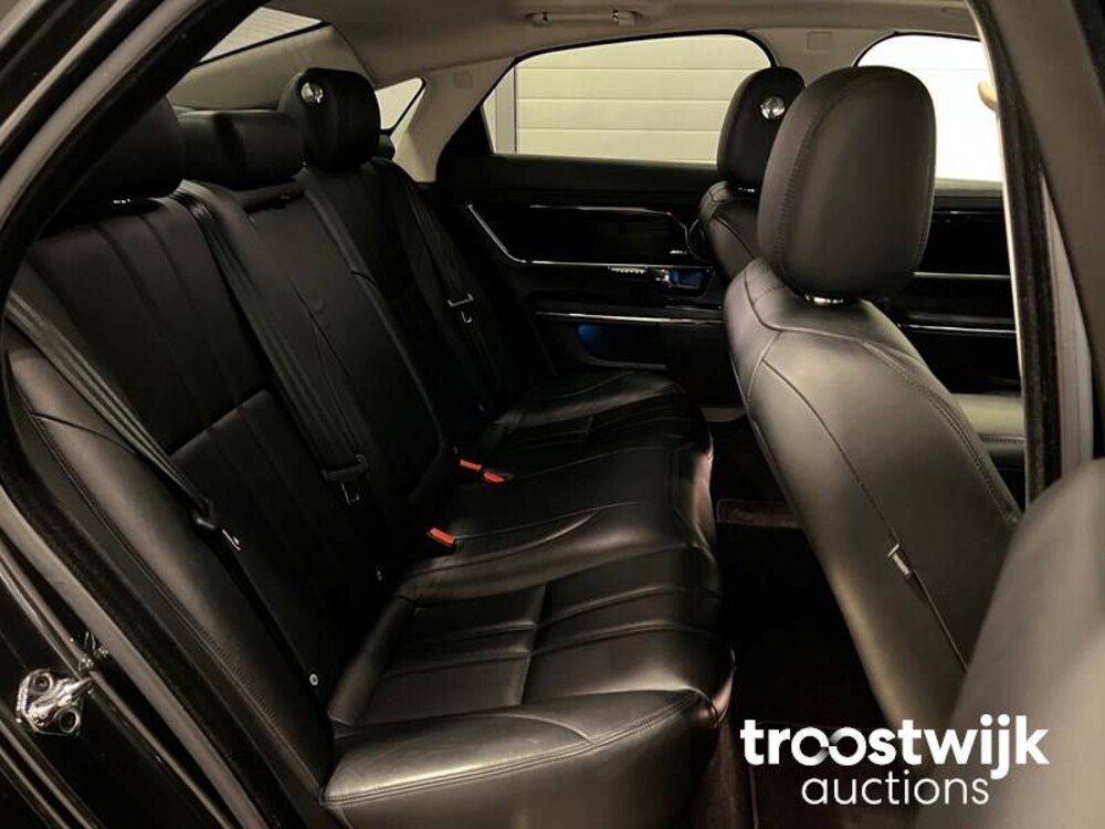 Jaguar XJ Premium Luxury 2.0 Auto