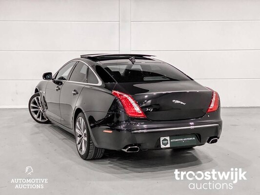 Jaguar XJ Premium Luxury 2.0 241pk 2013 -Orig. NL-, 7-KBN-78